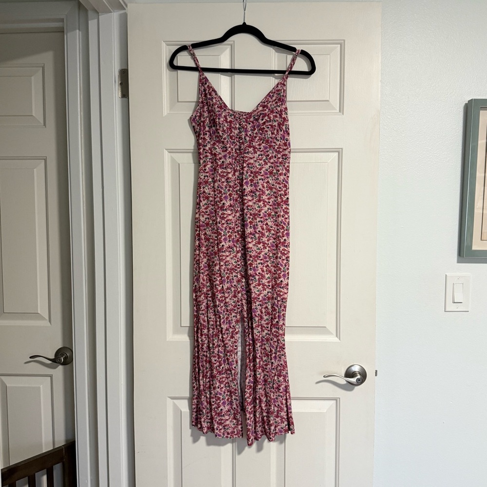 Amour Vert Pink Floral Midi Dress